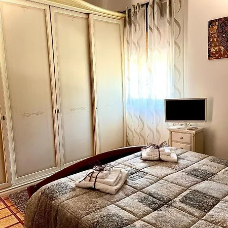 Leonardo Tatil Evi *